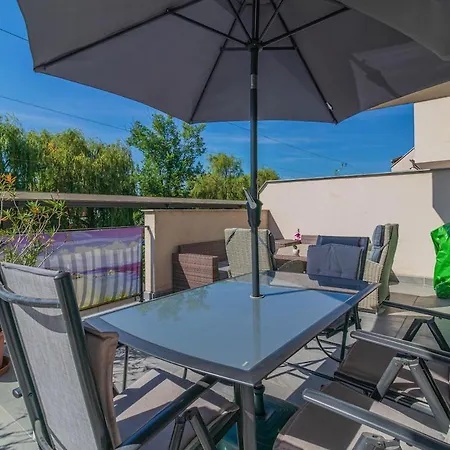 公寓 Lelle Relax Lelle W Ac & Terrace By Nw